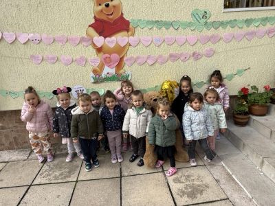 Ден на доброто в ДГ"Мечо Пух" - ДГ Мечо Пух - Долни Чифлик