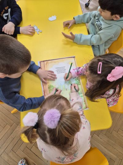 2 април-Международния ден на детската книга - ДГ Мечо Пух - Долни Чифлик