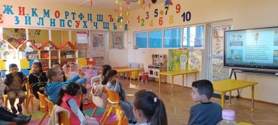 Клуб На работа ръчички - ДГ Мечо Пух - Долни Чифлик