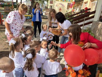 Тържествено откриване на новата учебна година в ДГ Мечо Пух - ДГ Мечо Пух - Долни Чифлик
